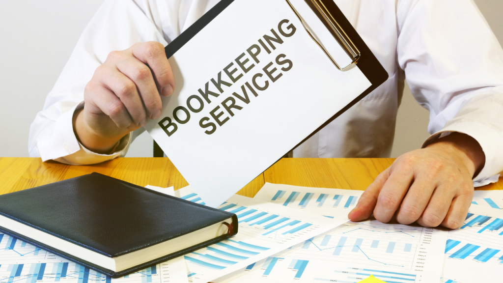 How Virtual Bookkeeping Services Simplify Finances for Busy Professionals